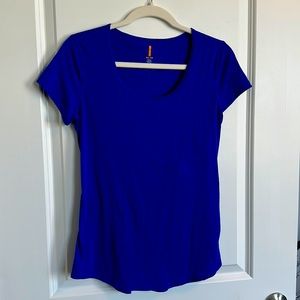 Lucy xs blue short sleeve workout tee